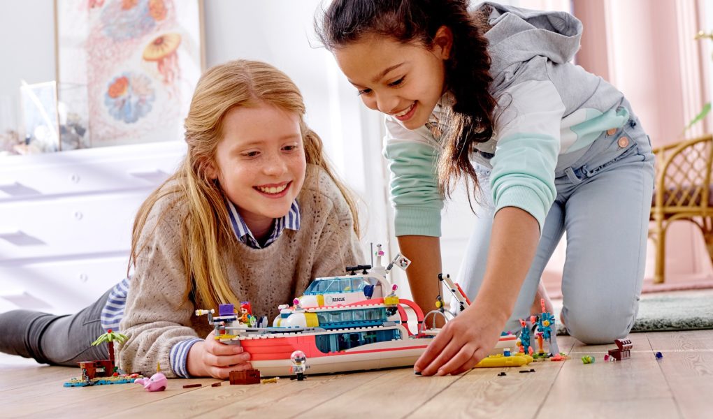 DZIEWCZYNY Z LEGO® FRIENDS RATUJĄ MORSKIE ZWIERZĘTA